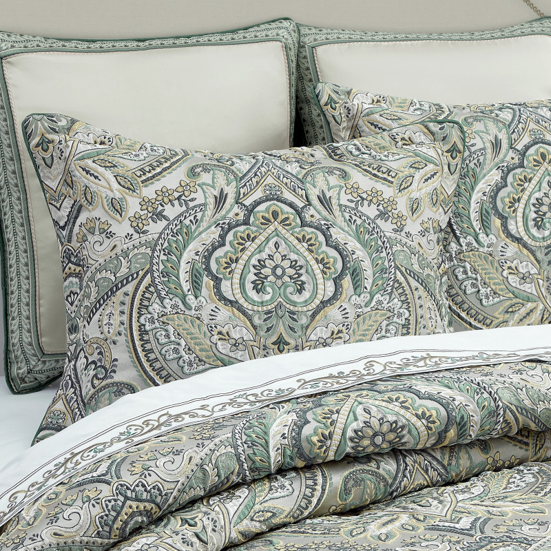 Spa Queen 4Pc. Comforter Set