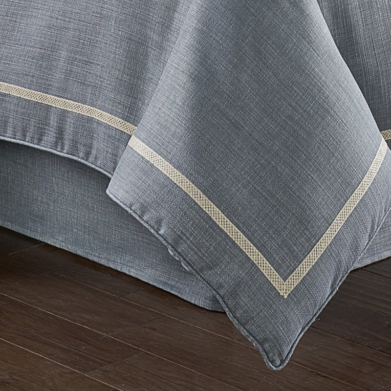 Blue Queen 4Pc. Comforter Set