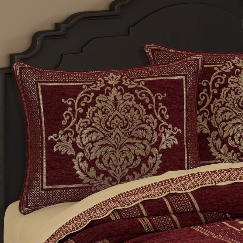 Crimson Queen 4Pc. Comforter Set