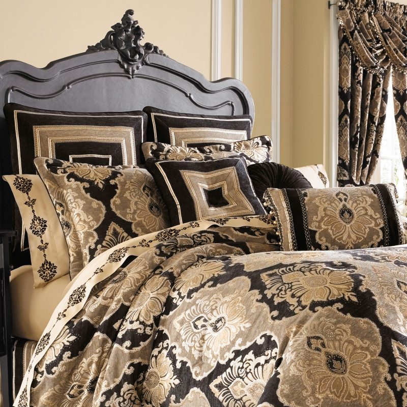 Black California King 4Pc. Comforter Set