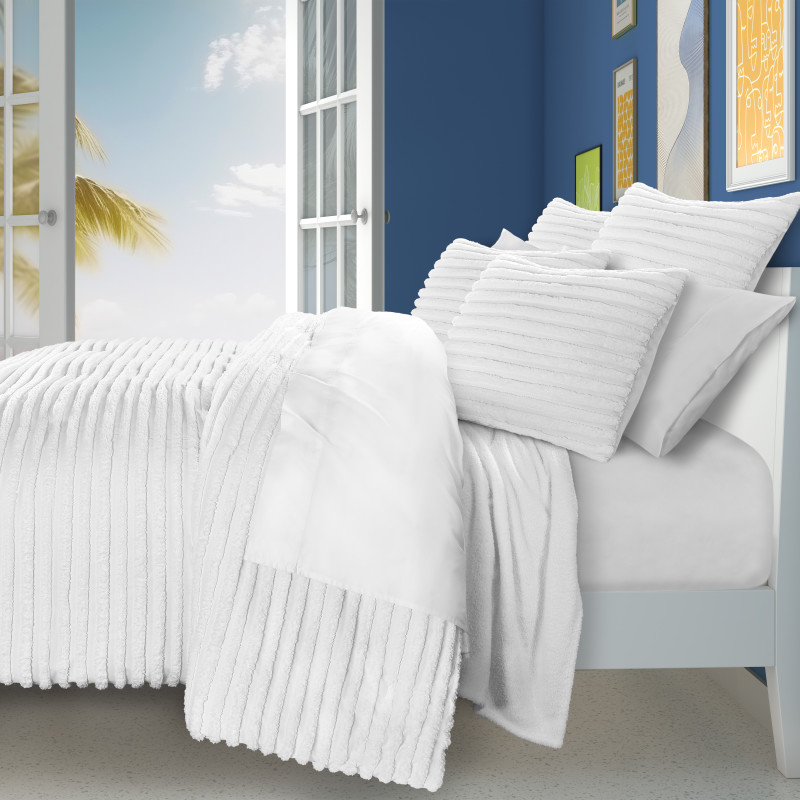 White Twin/Twin Xl 2Pc. Comforter Set