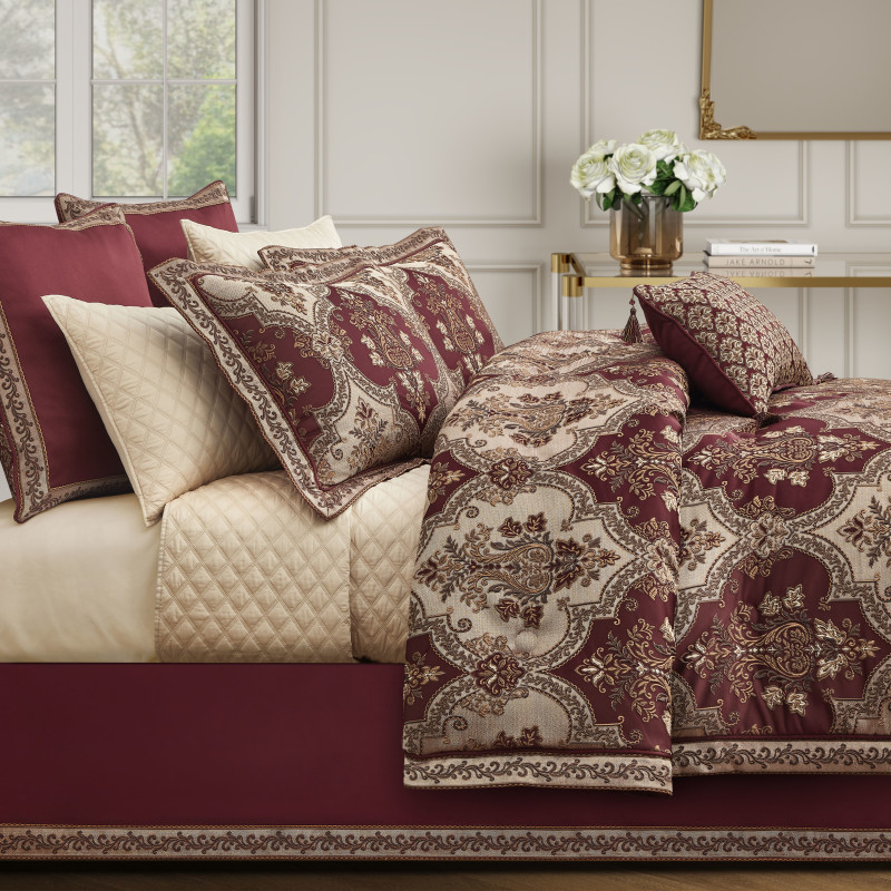 Bordeaux King 4Pc. Comforter Set