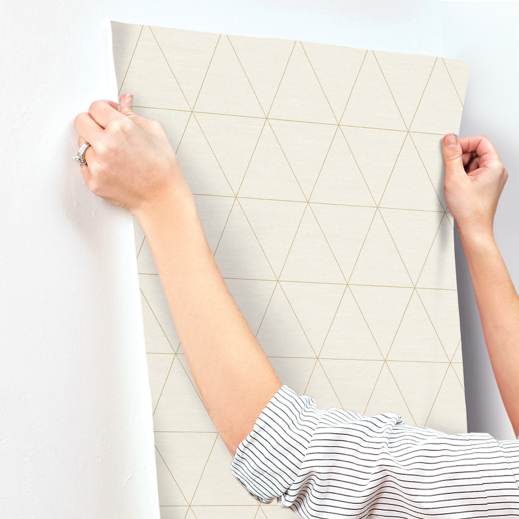 Ridge Whitewash Wallpaper | York Design Group Product Catalog