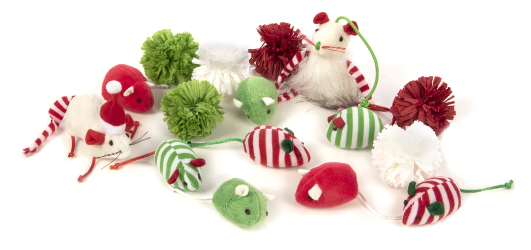 SmartyKat Merry Medley (Set of 16) Holiday Plush Catnip Cat Toy Variety Pack