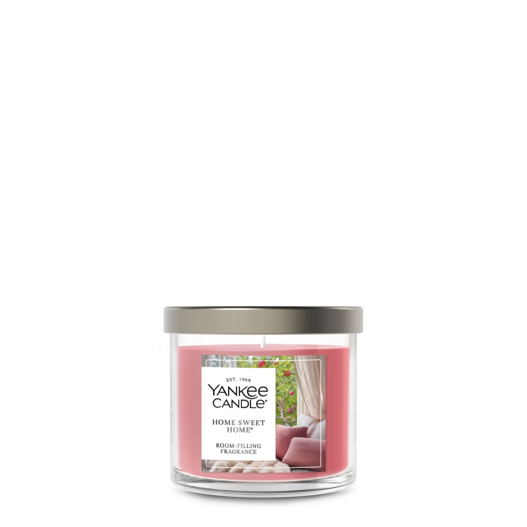 Yankee Candle® Small Tumbler Scented Candle with up to 40 Hour Burn Time, Premium Plant Wax Blend for Consistent Burn, 4.3 oz Tumbler Candle with Room Filling Fragrance, Home Sweet Home