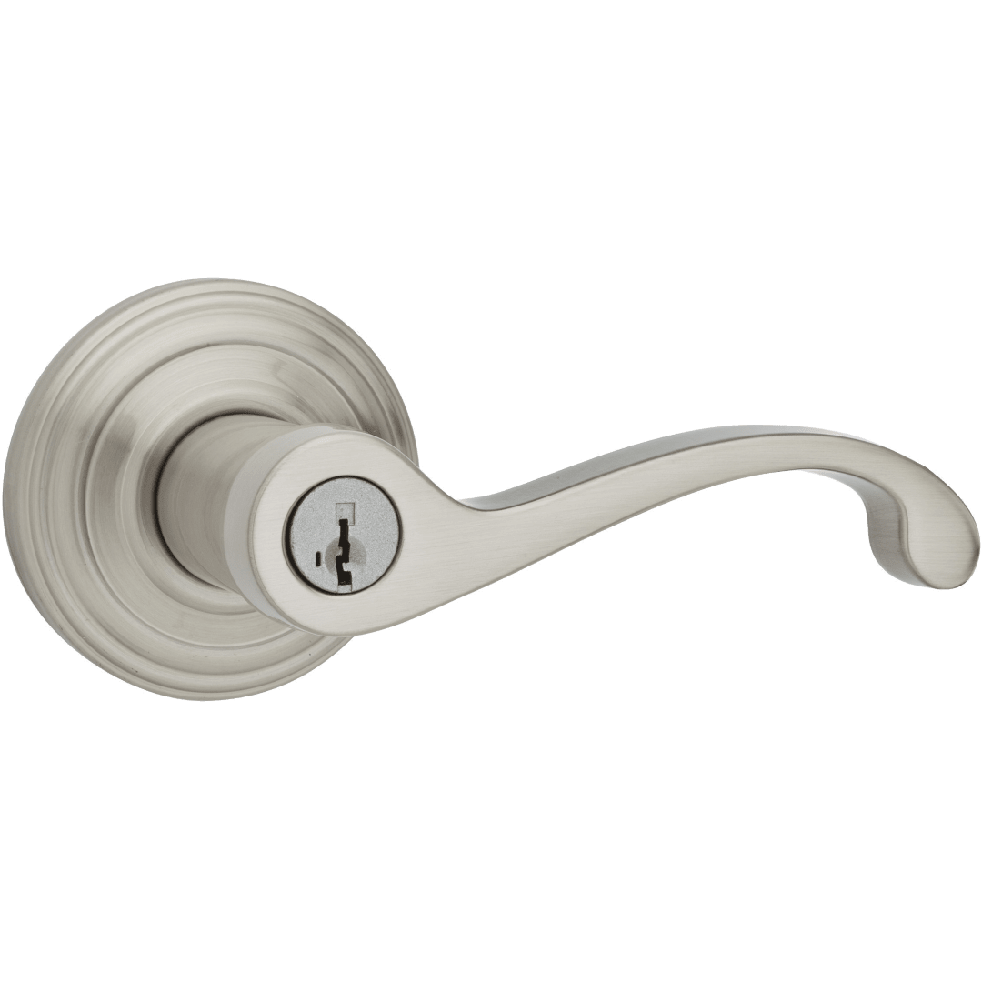 Commonwealth Keyed Entry Lever featuring SmartKey Security™ in Satin Nickel