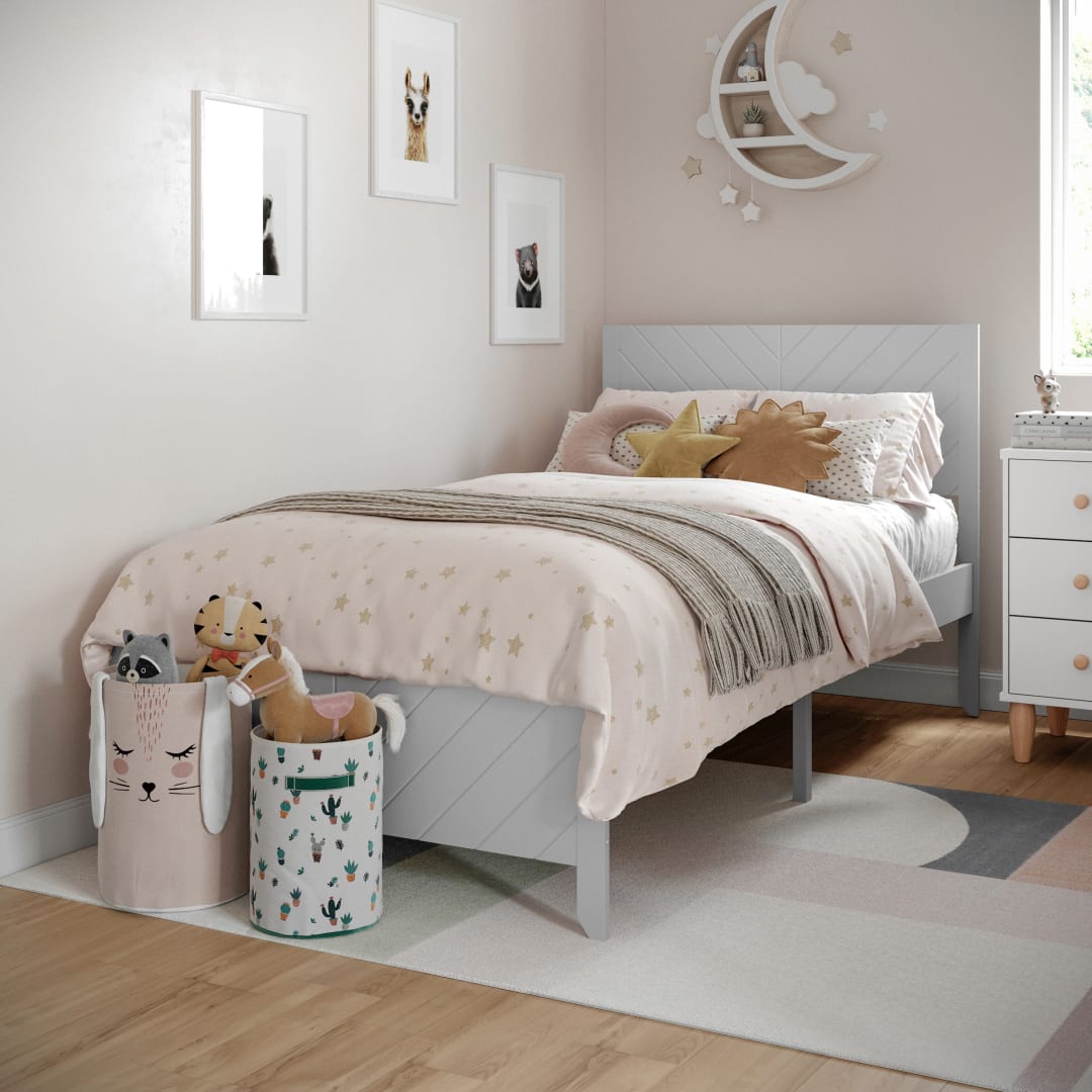 Twin Platform Bed Frame with Chevron Headboard and Footboard and Wood Slat Foundation in Gray
