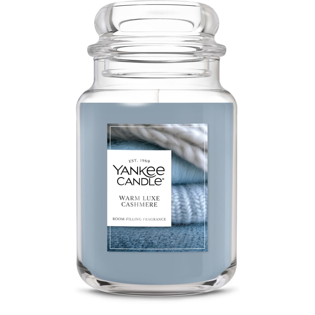Yankee Candle® Large Jar Scented Candle with up to 150 Hour Burn Time, Premium Plant Wax Blend for Consistent Burn, 22 oz Jar Candle with Room Filling Fragrance, Warm Luxe Cashmere