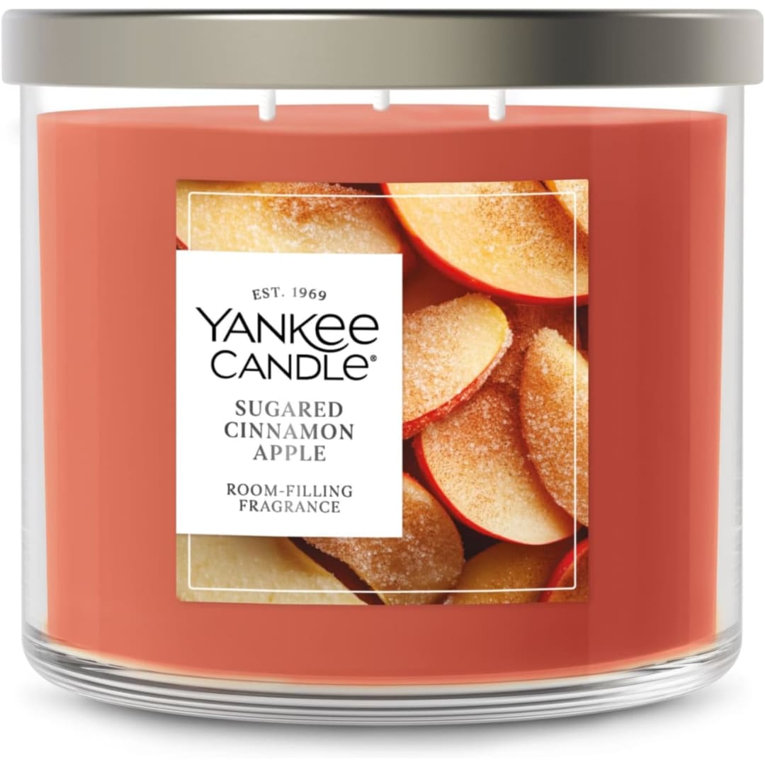 Yankee Candle® Sugared Cinnamon Apple, Holiday Scented Candle, 14.5oz 3-Wick Candle Jar with up to 40 Hours Burn Time, Giftable