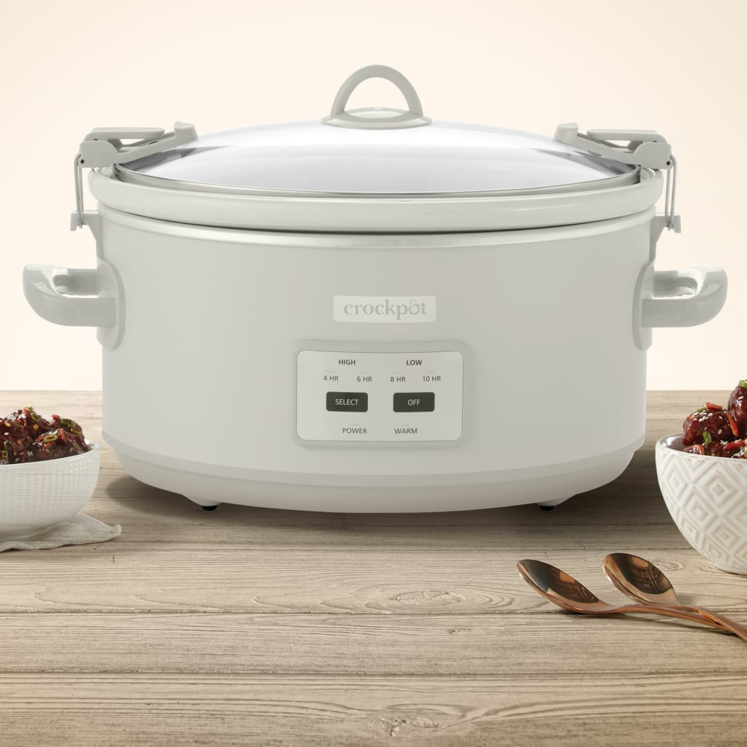 Crock-Pot® 7 Qt. Cook & Carry Programmable Slow Cooker with Carry Bag, Oat Milk Cream