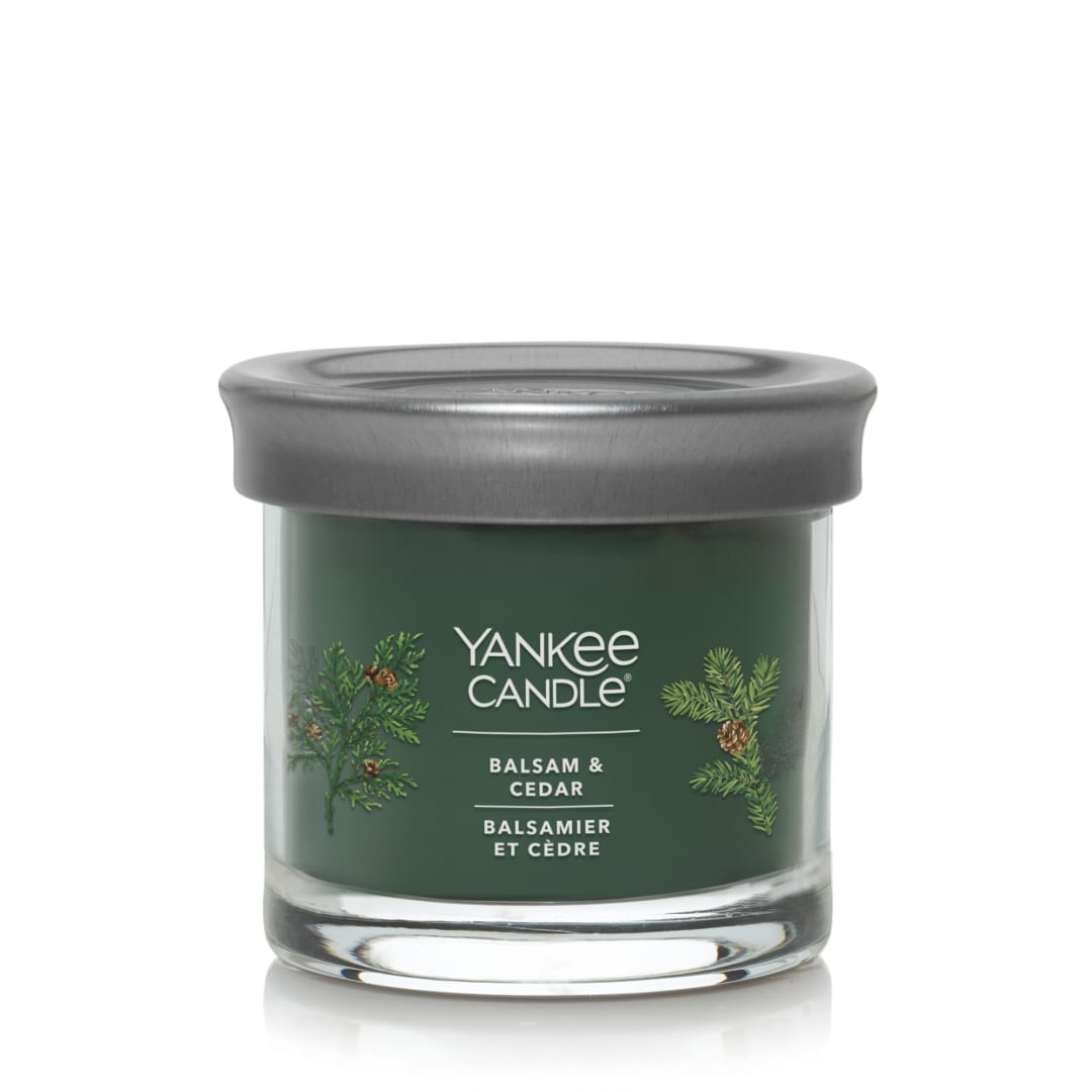Yankee Candle Balsam & Cedar Signature Small Tumbler Candle