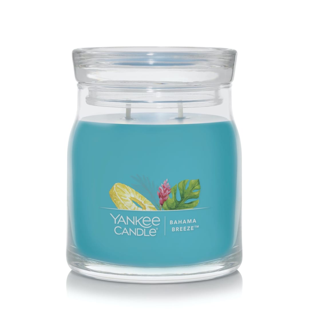 Yankee Candle® Bahama Breeze Signature Medium Jar Candle