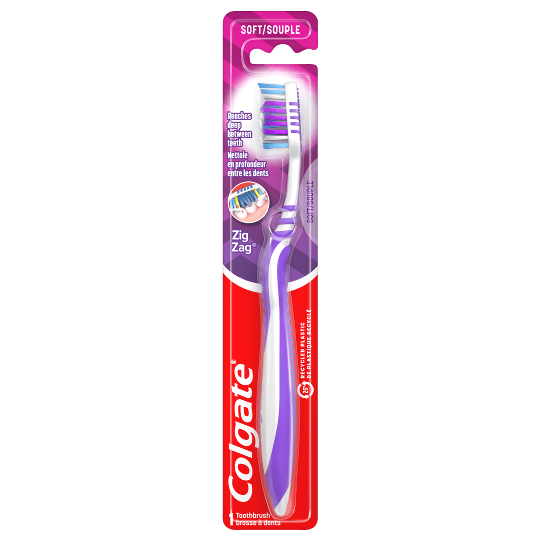 Colgate ZigZag Deep Clean Adult Soft Toothbrush, Soft Bristled Manual Toothbrush, 1 Pack