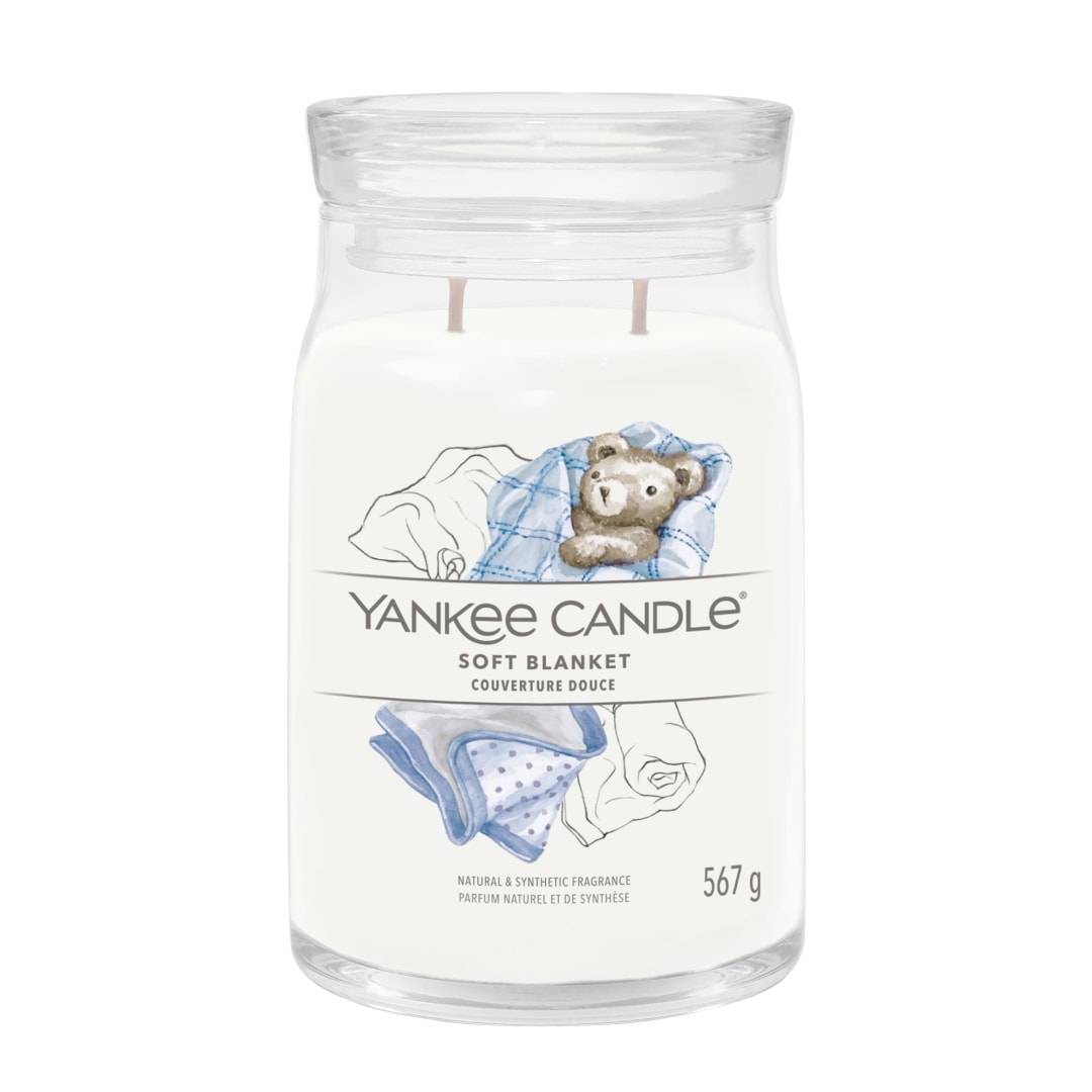 Yankee Candle® Signature Scented Candle | Soft Blanket Large Jar Candle with Double Wicks | Soy Wax Blend