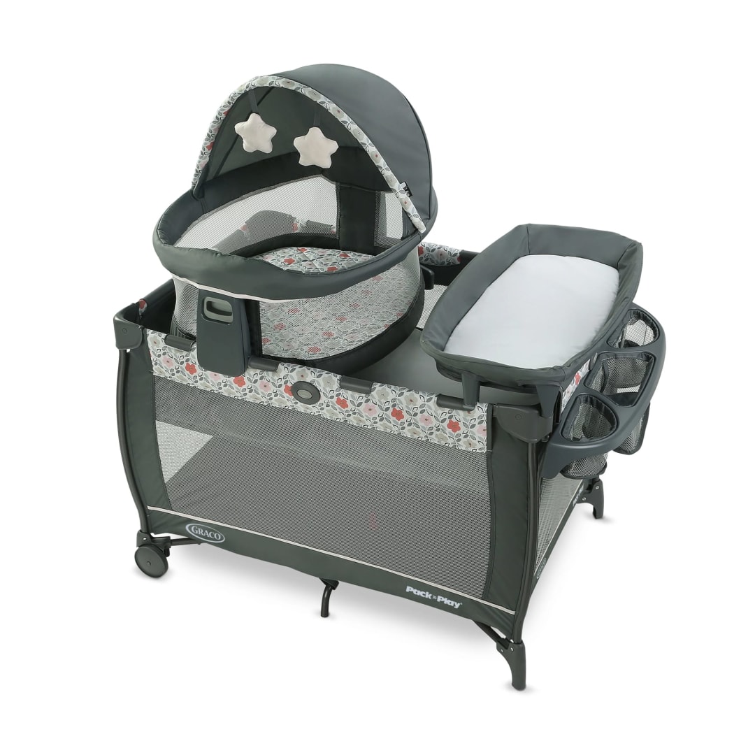 Graco® Pack ‘n Play® Travel Dome™ DLX Playard