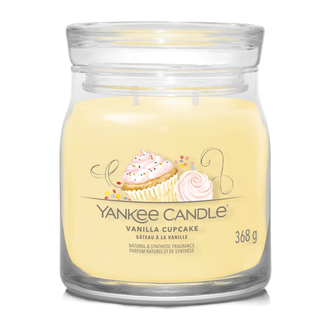 Yankee Candle® Signature Scented Candle | Vanilla Cupcake Medium Jar Candle with Double Wicks | Soy Wax Blend Long Burning Candle