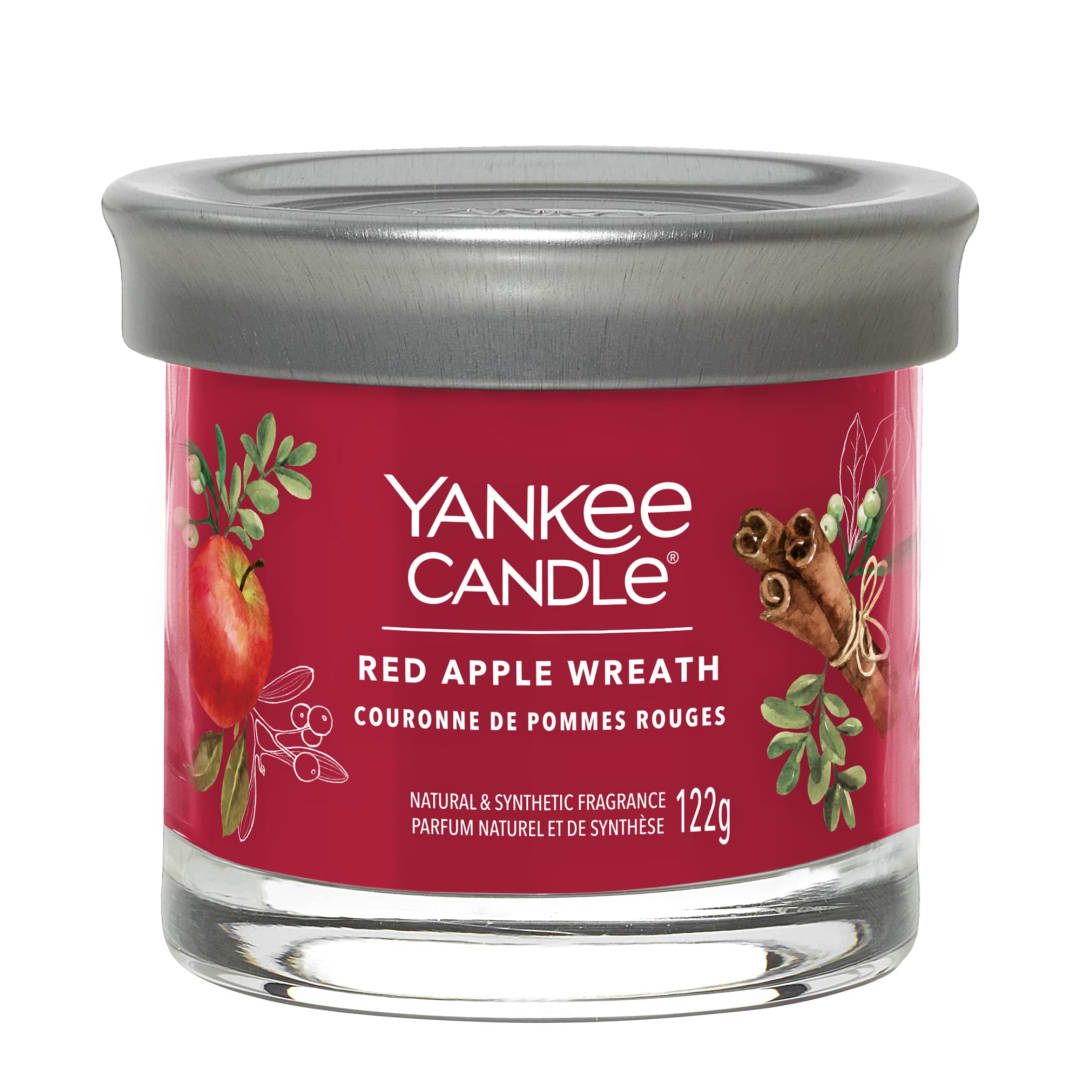 Yankee Candle Signature Scented Candle | Red Apple Wreath Small Tumbler Candle with Double Wicks | Soy Wax Blend Long Burning Candle | Perfect Gifts for Women