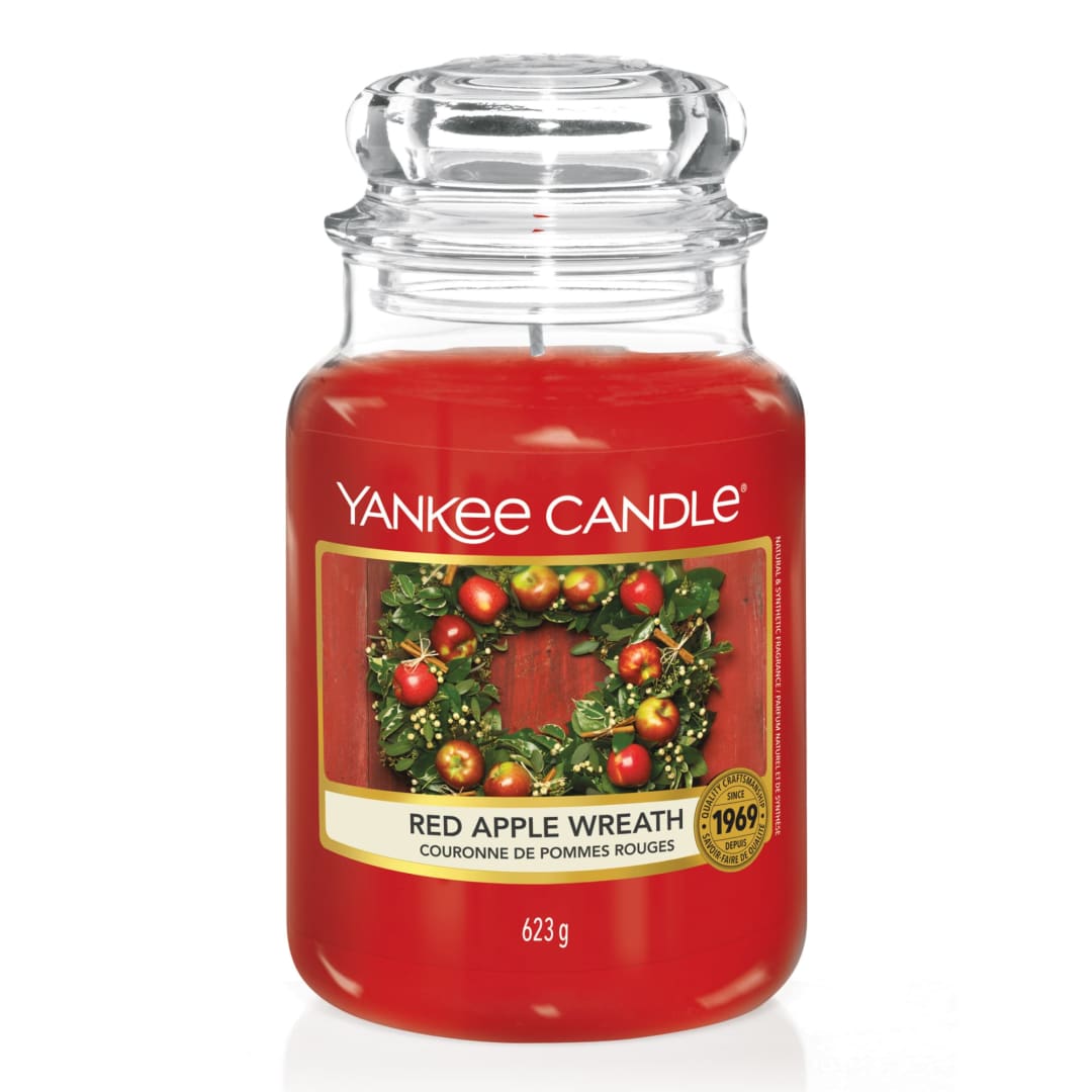 Yankee Candle® Scented Candle | Red Apple Wreath Large Jar Candle | Burn Time: up to 150 Hours