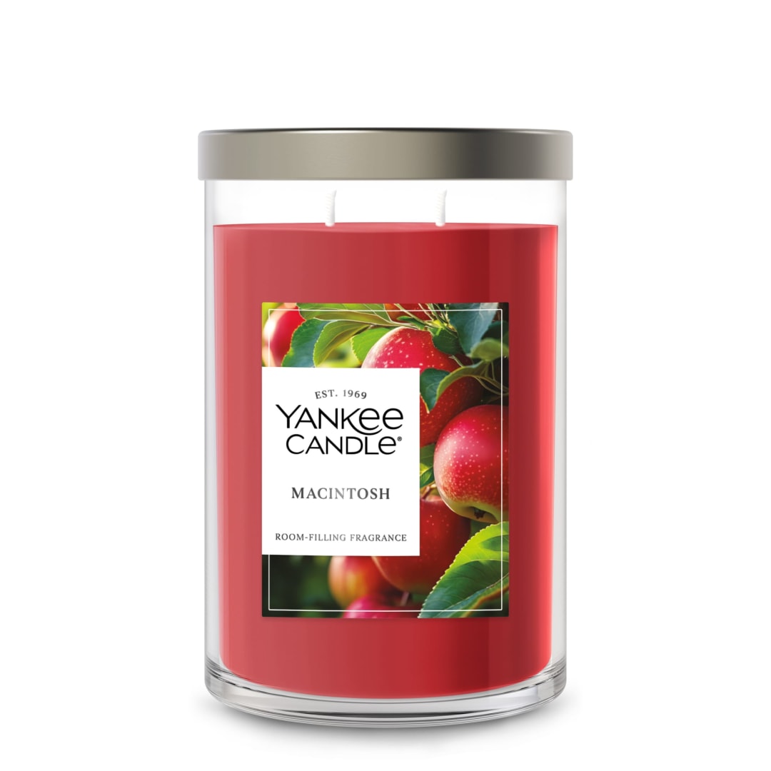Yankee Candle® Large Tumbler Scented Candle with up to 80 Hour Burn Time, Premium Plant Wax Blend for Consistent Burn, 20 oz Tumbler Candle with Room Filling Fragrance, Macintosh