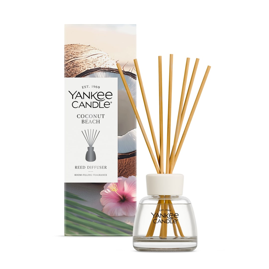 Yankee Candle Coconut Beach Reed Diffuser Kit
