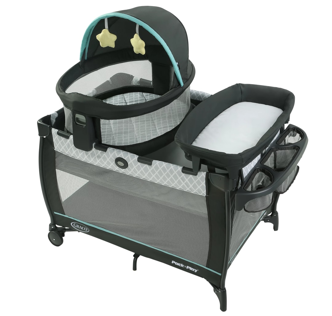 Graco® Pack ‘n Play® Travel Dome™ DLX Playard