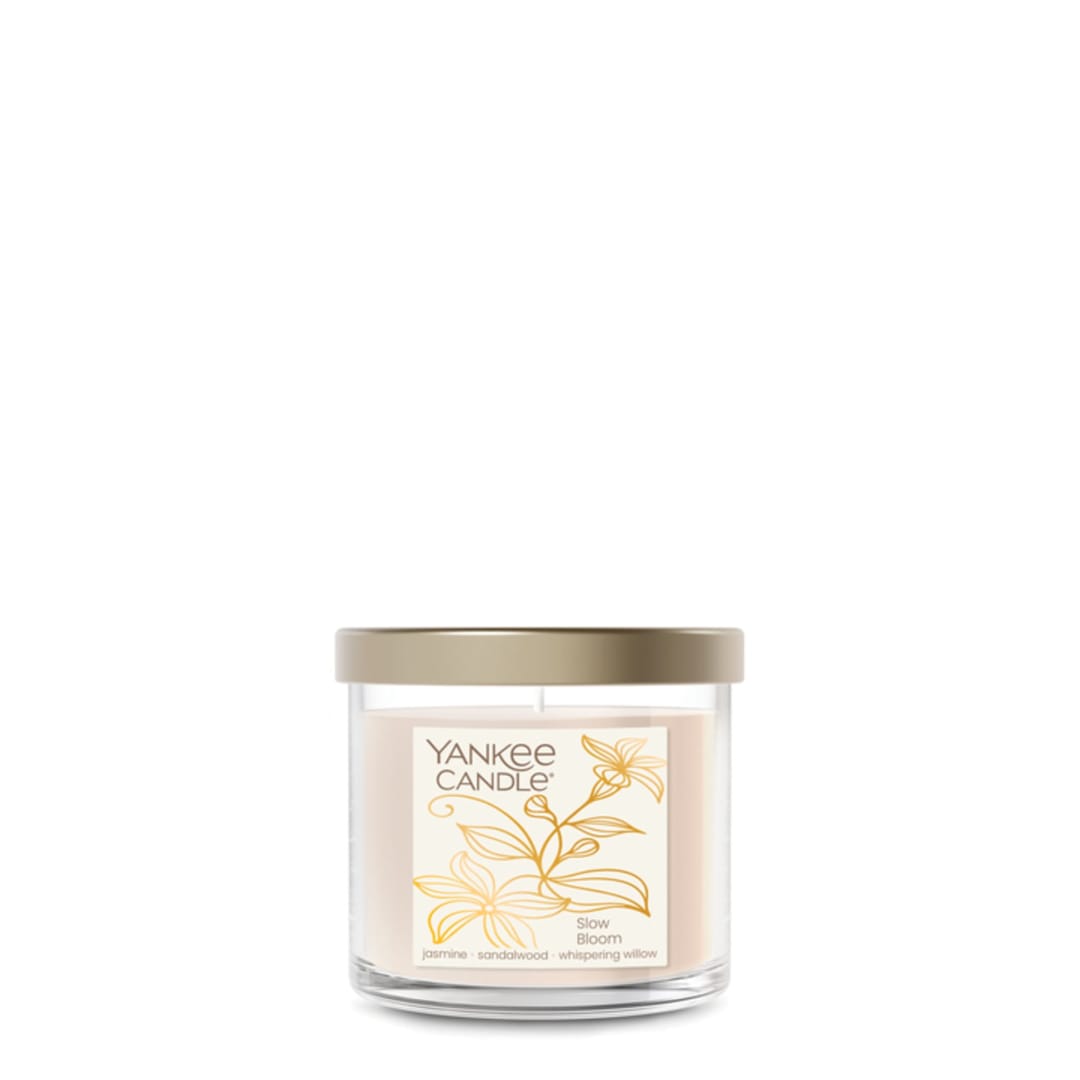 Yankee Candle Slow Bloom, 4.3 oz Small Tumbler Candle with up to 40 Hour Burn Time