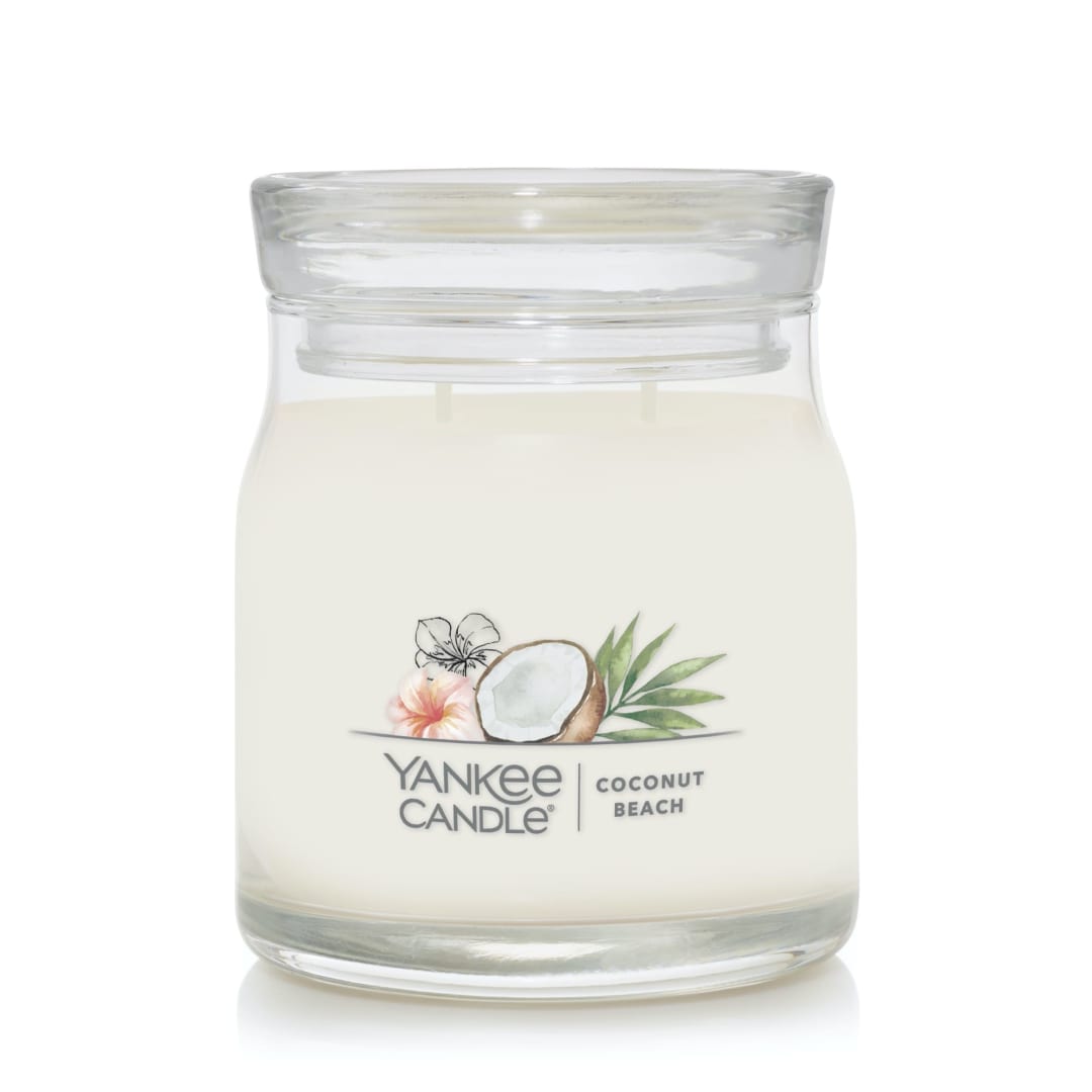 Yankee Candle® Coconut Beach Signature Medium Jar Candle