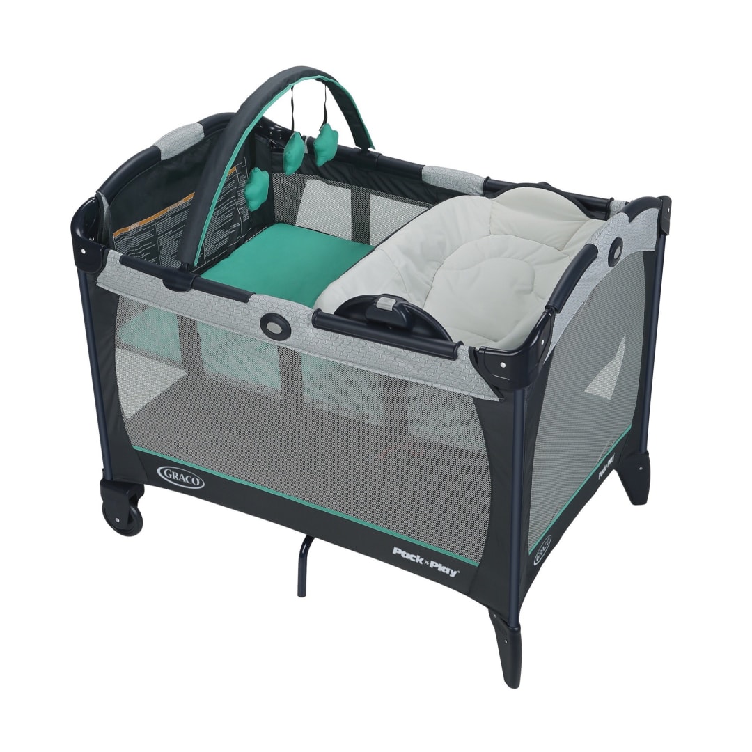 Graco® Pack 'n Play Reversible Seat & Changer Playard