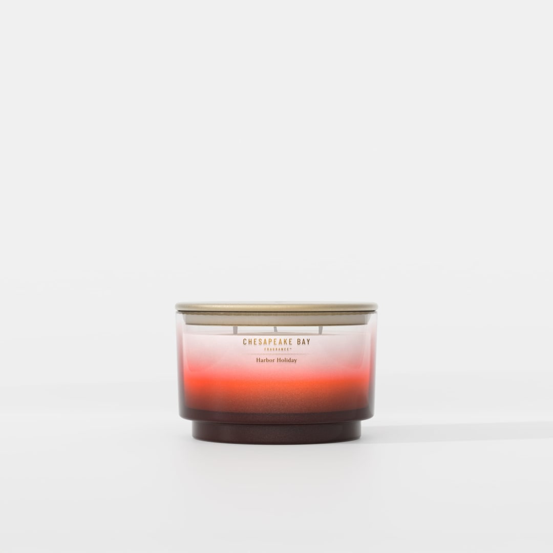 Chesapeake Bay Candle 14.5oz | Harbor Holiday Scent |Exclusive Mood Evoking Fragrance |Sea Glass-Inspired Jar | Premium Soy Blend Wax with Essential Oils | Coastal Fragrance for Home Dcor or Gifting