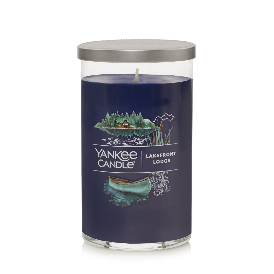 Yankee Candle® Medium Pillar Scented Candle with up to 115 Hour Burn Time, Premium Plant Wax Blend for Consistent Burn, 14.25 oz Pillar Candle with Room Filling Fragrance, Lakefront Lodge
