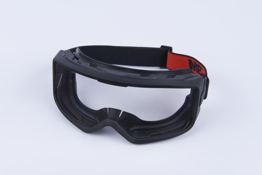 3M™ GoggleGear™ Koruyucu Gözlük 3000 Serisi, TPV Kılıf, Şeffaf Scotchgard™ AF Lens, Birinci Sınıf Kumaş Kayış, GG3301-SGAF EU