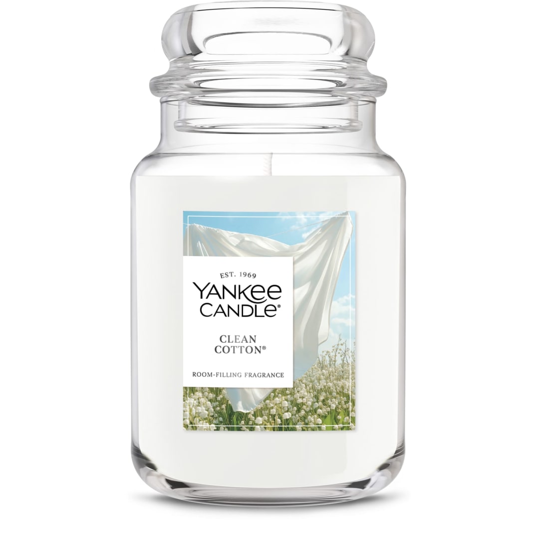 Yankee Candle® Clean Cotton Scented Candle, 22oz Large Jar with up to 150 Hour Burn Time, Great for gifting, Birthdays