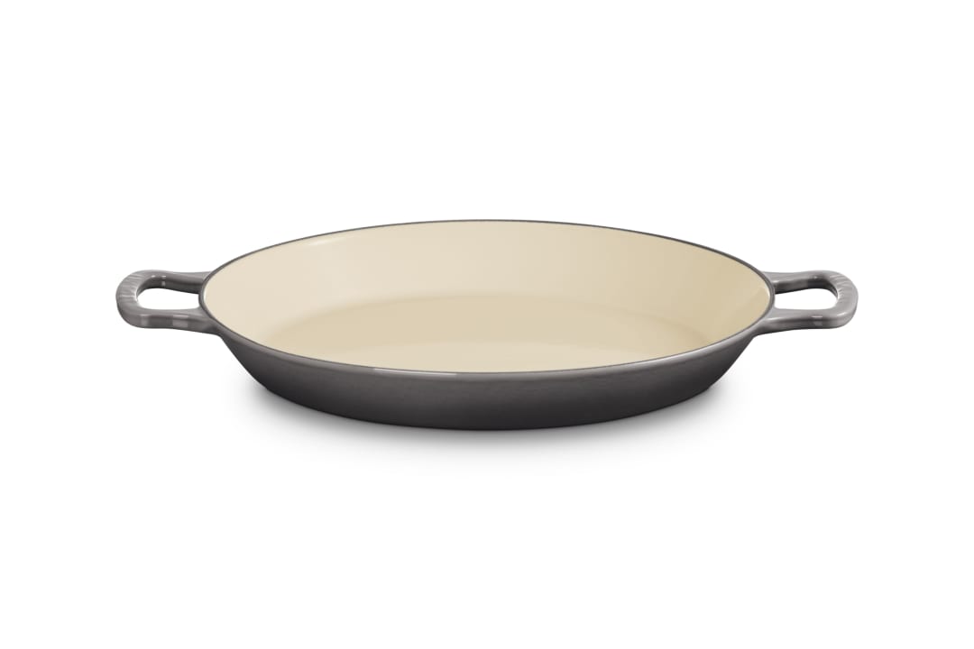 Traditional Round Paella Pan, 13.75 in. - Oyster