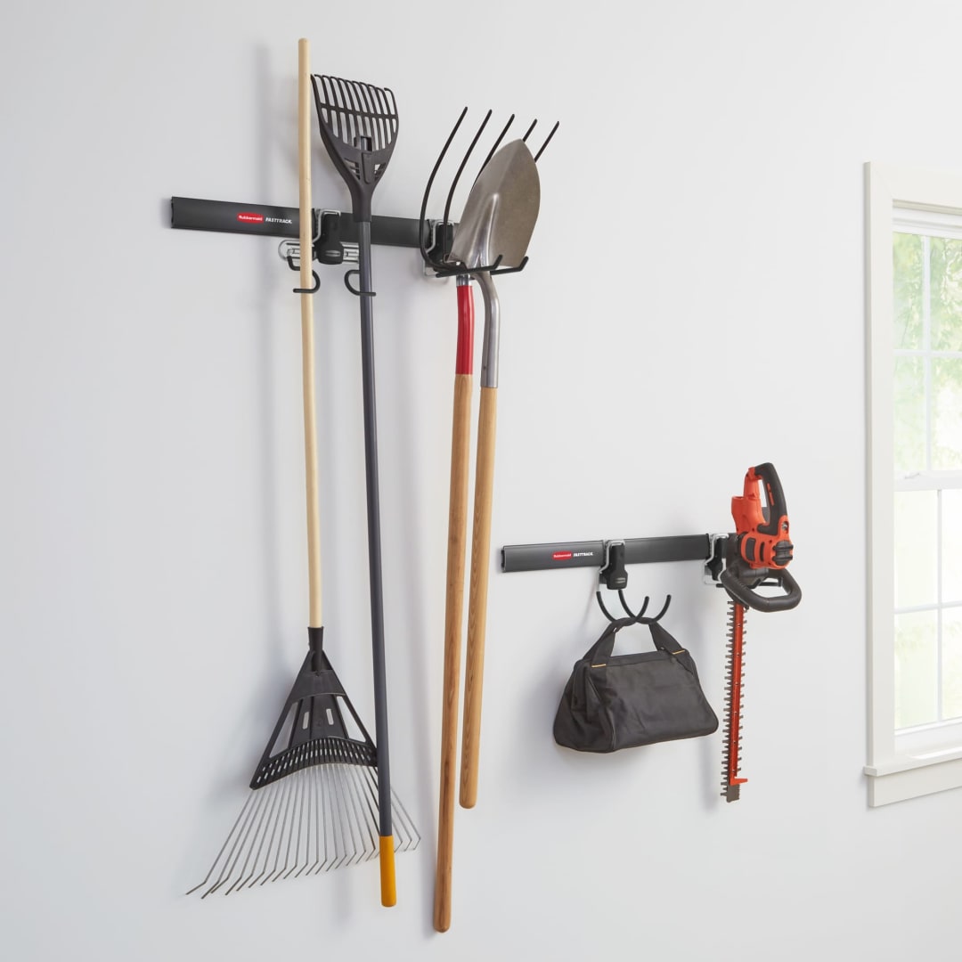 Rubbermaid FastTrack 6 Piece Outdoor Tool Kit