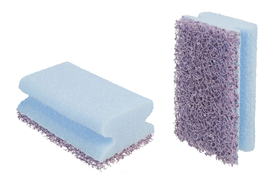 3M™ Scotch-Brite™ Gering kratzender Schwamm NS2020, Blau/Violett, 70 mm x 130 mm, 8 x 6 Stück / Karton