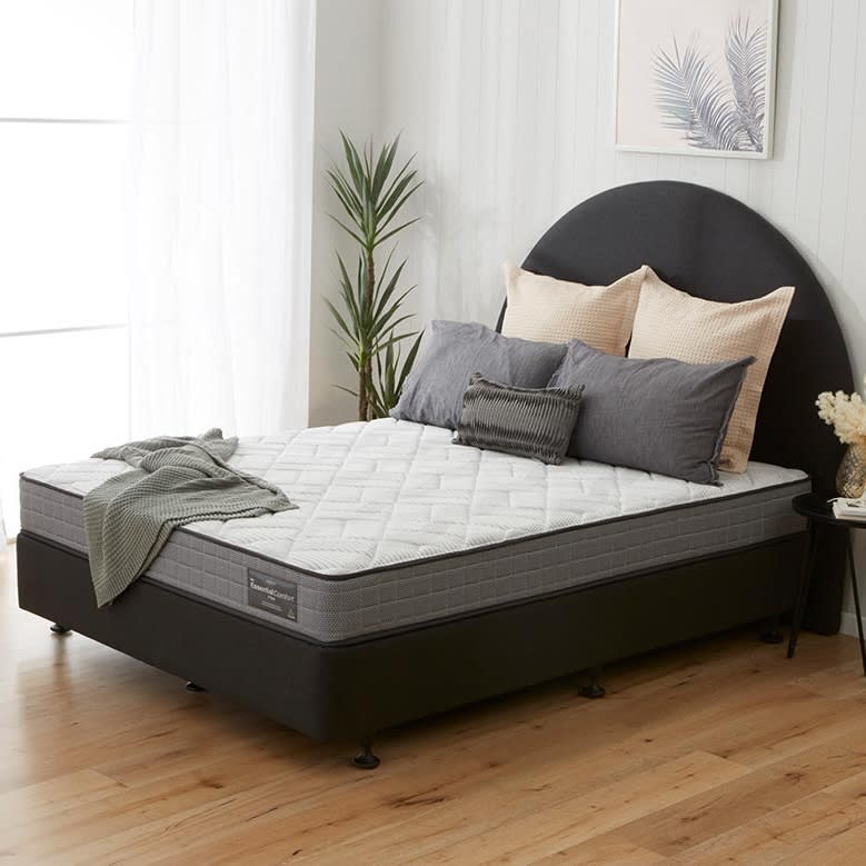 Crown Posture Bedding EssentialComfort Mattress Firm Queen