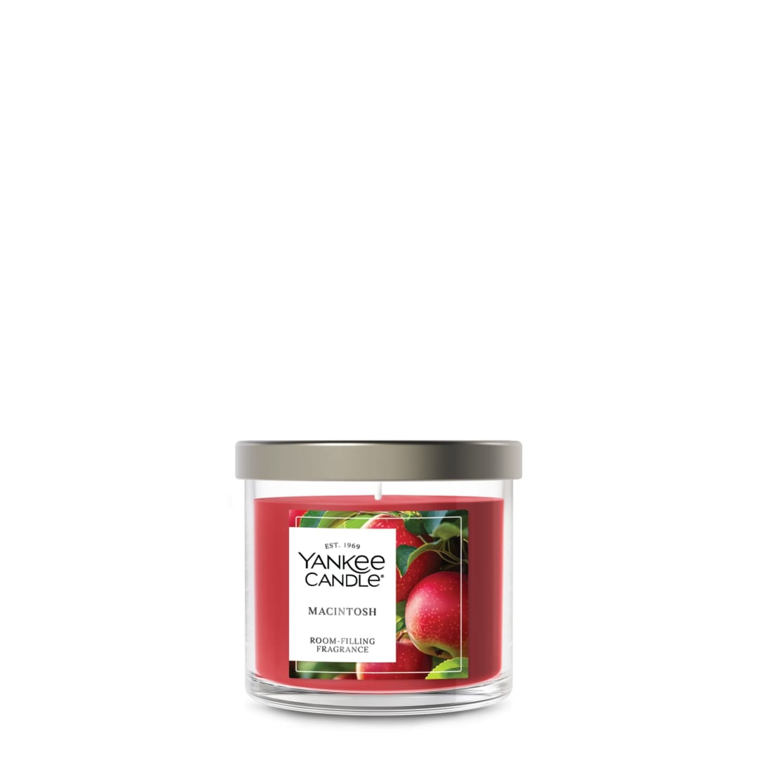 Yankee Candle® Small Tumbler Scented Candle with up to 40 Hour Burn Time, Premium Plant Wax Blend for Consistent Burn, 4.3 oz Tumbler Candle with Room Filling Fragrance, Macintosh