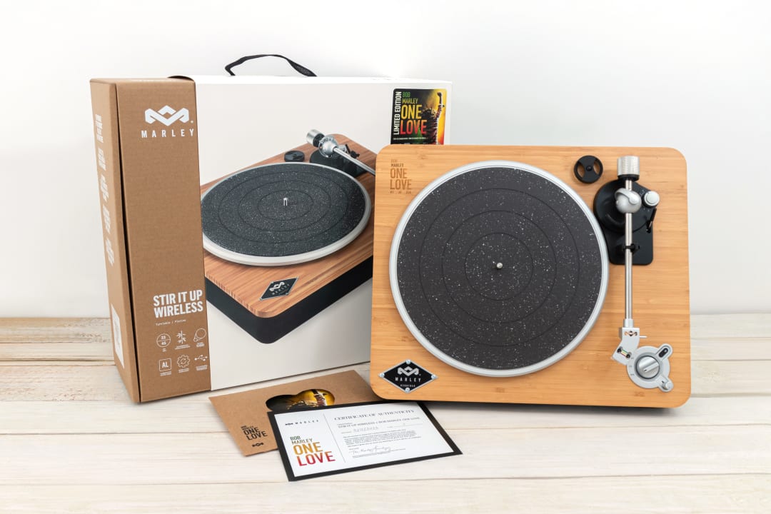 One Love Turntable – Limited Edition