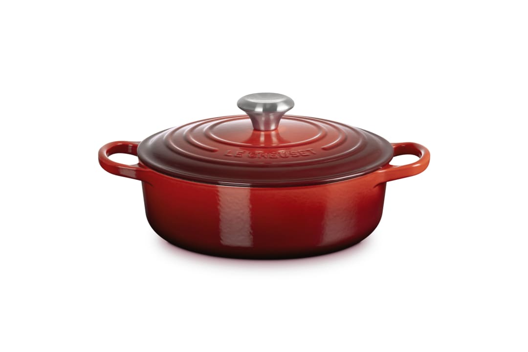 Enameled Cast Iron Signature Wide Round Oven, 3.5 qt. - Cerise