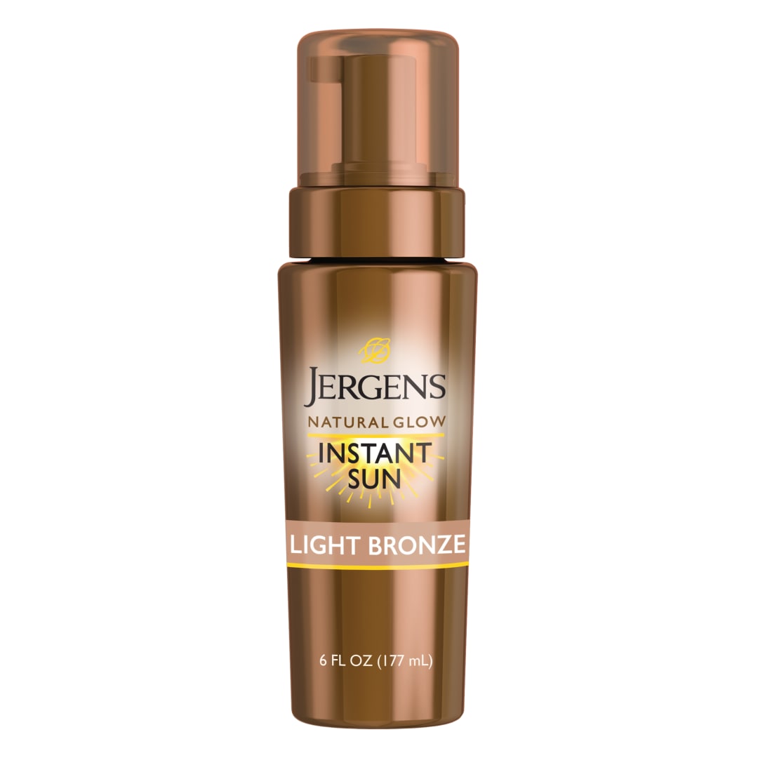 Jergens Natural Glow Self Tanner Mousse, Light Bronze Tan, 6 fl oz
