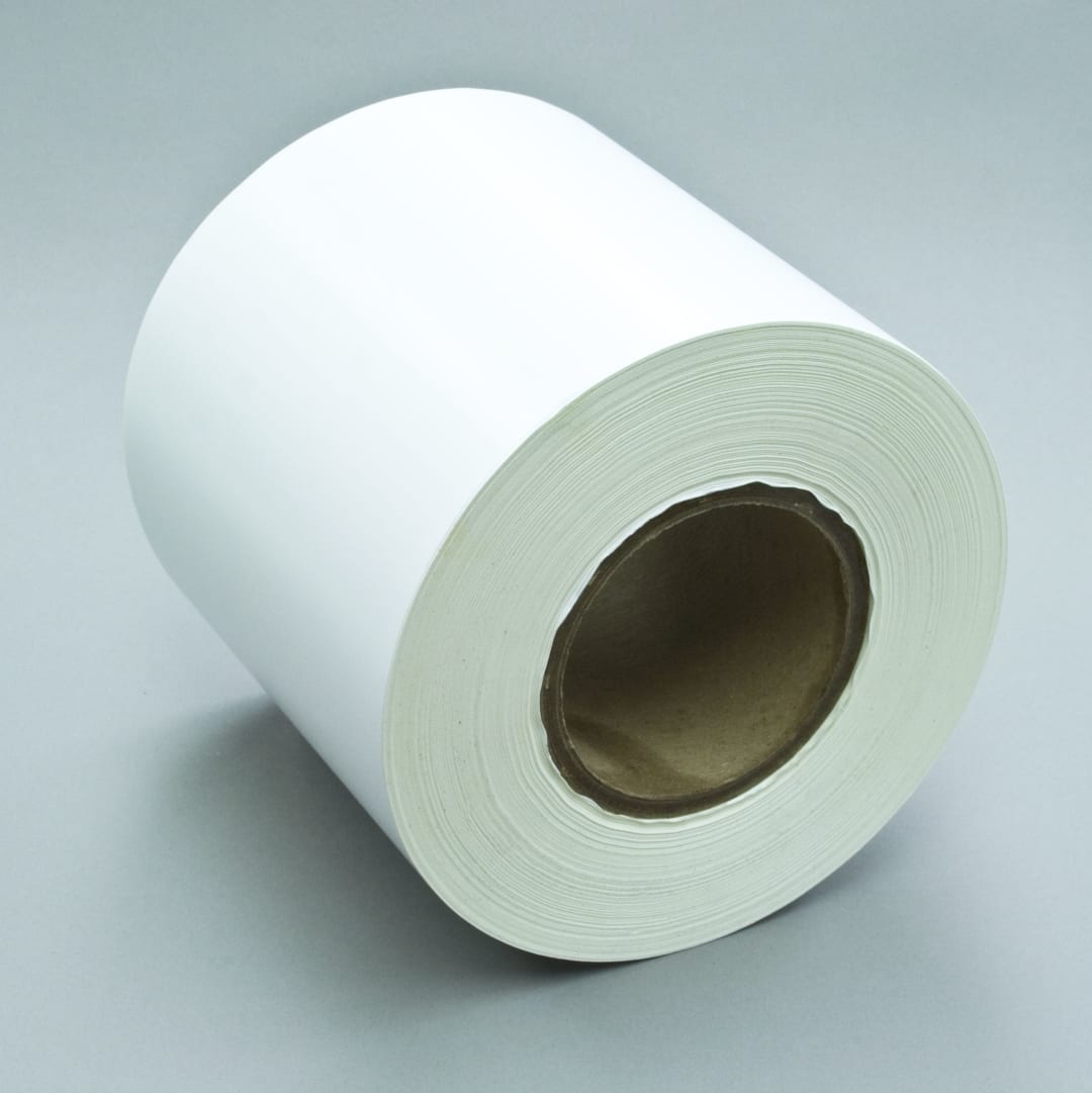 3M™ Çıkarılabilir Vinil Etiket Malzemesi 7600, Beyaz saten, 686 mm x 508 m, 0.09 mm