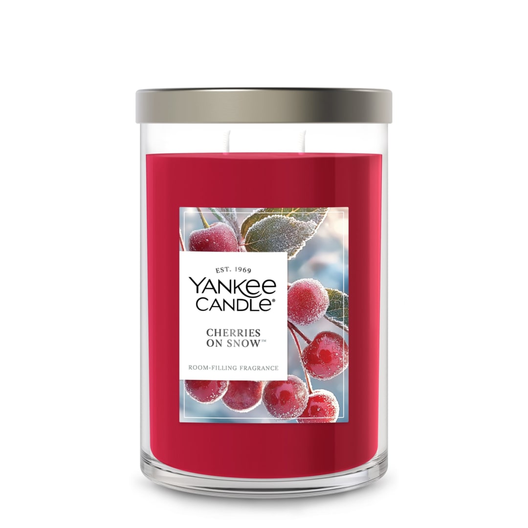 Yankee Candle® Large Tumbler Scented Candle with up to 80 Hour Burn Time, Premium Plant Wax Blend for Consistent Burn, 20 oz Tumbler Candle with Room Filling Fragrance, Cherries on Snow