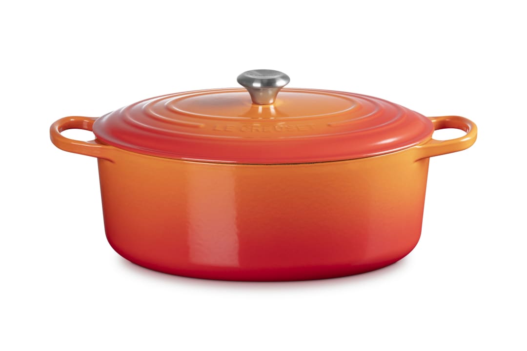 Signature Oval Dutch Oven, 9.5 qt. - Flame