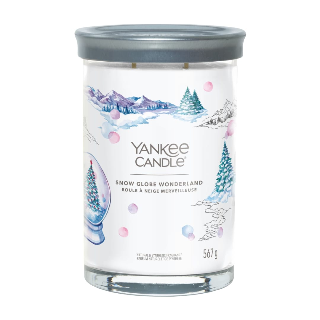 Yankee Candle® Signature Scented Candle | Snow Globe Wonderland Large Tumbler Candle with Double Wicks | Soy Wax Blend