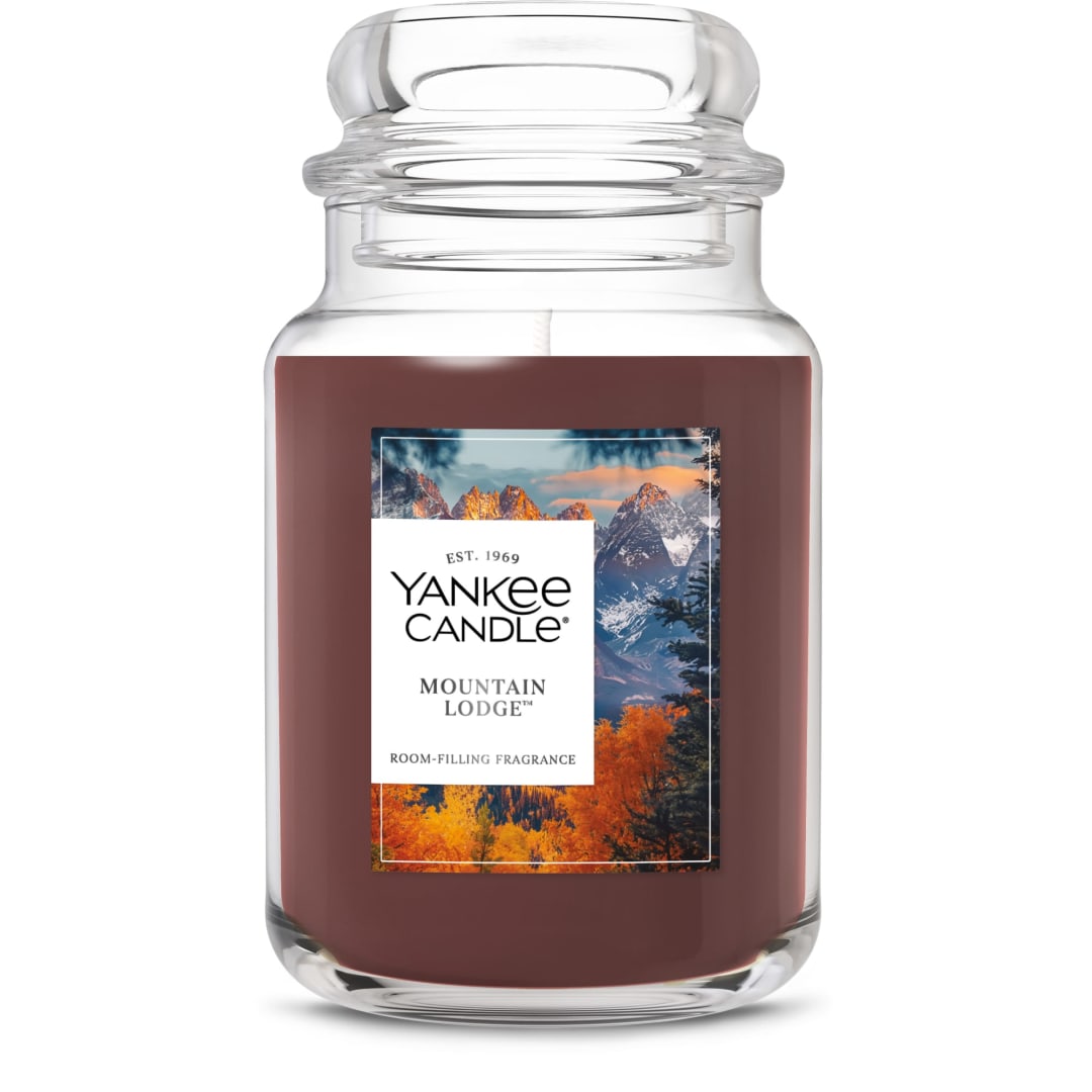 Yankee Candle Large Jar Scented Candle with up to 150 Hour Burn Time, Premium Plant Wax Blend for Consistent Burn, 22 oz Jar Candle with Room Filling Fragrance, Mountain Lodge