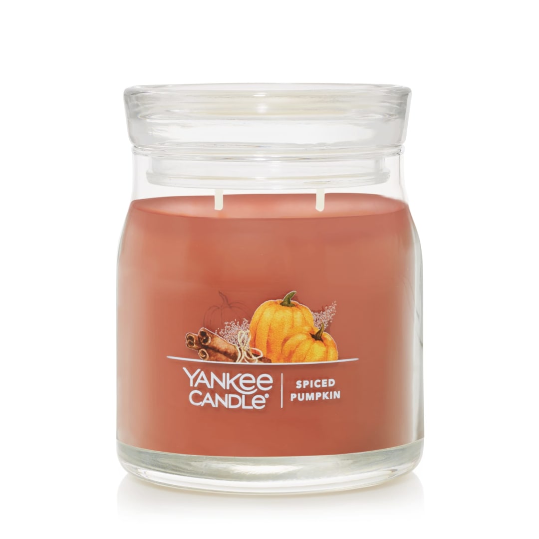 Yankee Candle® Spiced Pumpkin Signature Medium Jar Candle