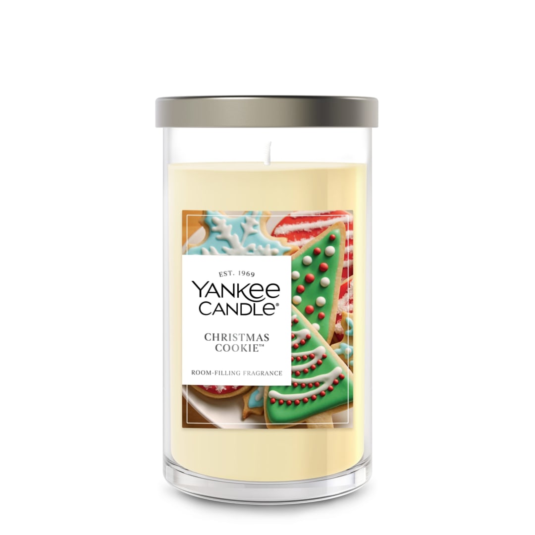 Yankee Candle Medium Pillar Scented Candle with up to 115 Hour Burn Time, Premium Plant Wax Blend for Consistent Burn, 14.25 oz Pillar Candle with Room Filling Fragrance, Christmas Cookie