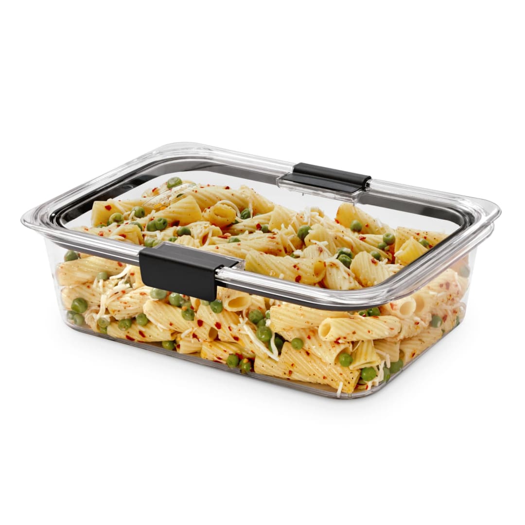 Rubbermaid Brilliance™ 9.6 Cup Rectangle Food Storage Container