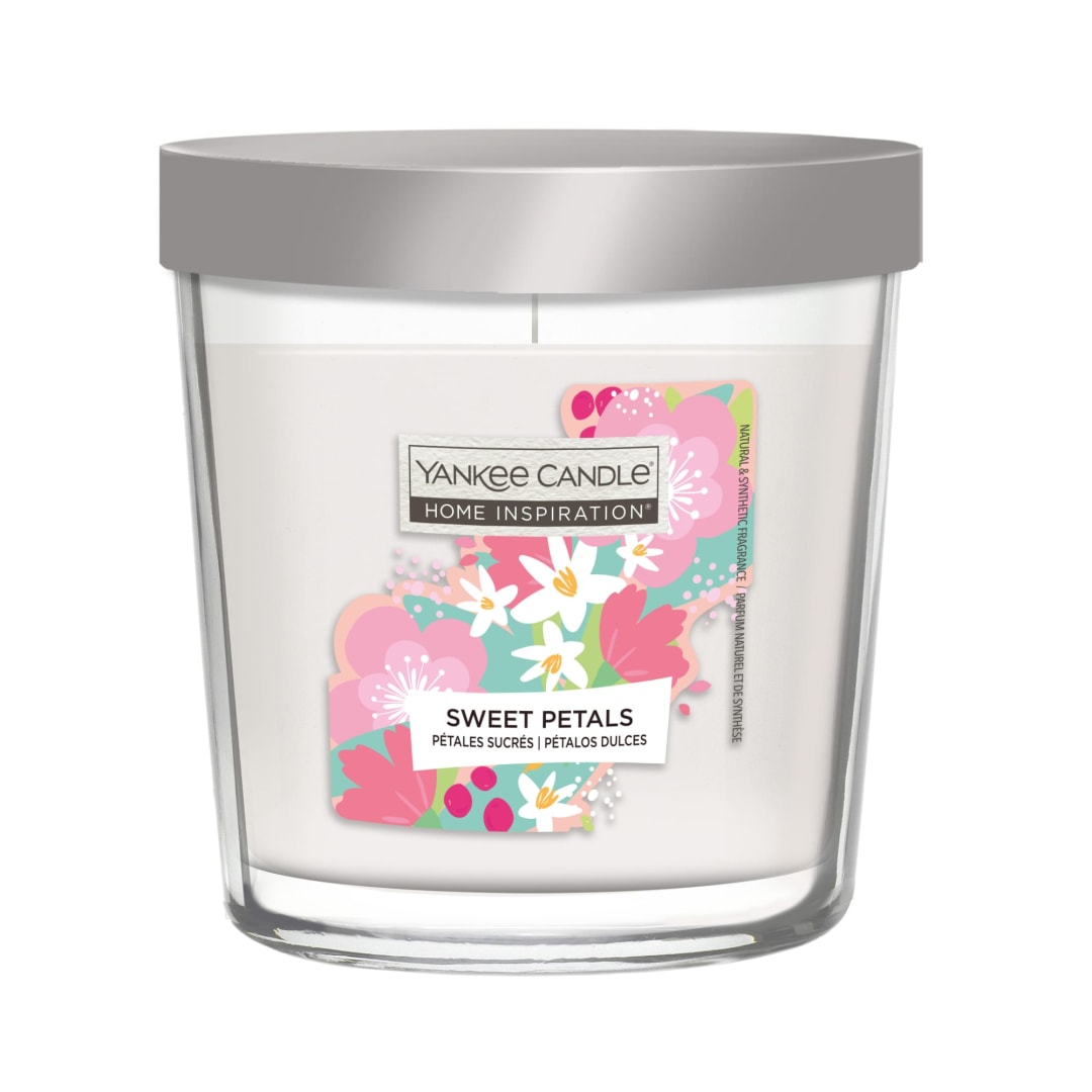 Yankee Candle® Home Inspiration Scented Candle | Sweet Petals Tumbler Candle | Up to 25 Hours Burn Time | Perfect Gifts for Women