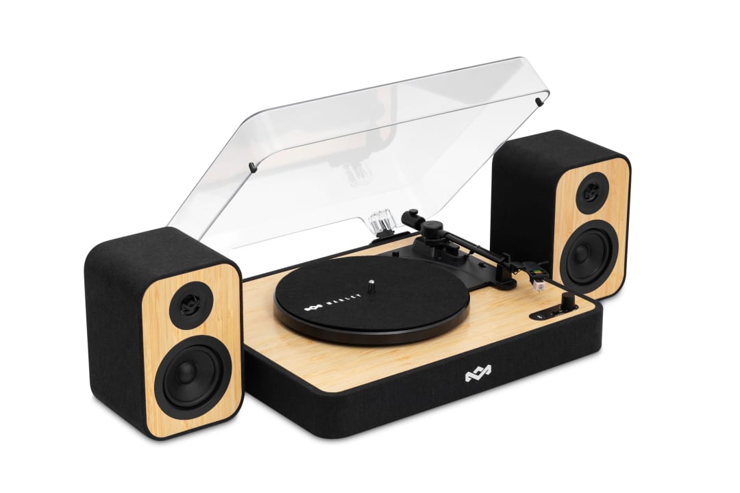 REVOLUTION BT TRNTABLE/SPEAKER